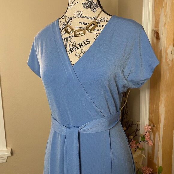 Nine West Wrap Sunday Dress Flutter Sleeves Midi Size Small Stretchy - Picture 3 of 6